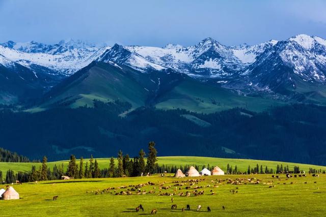 新疆，多元文化融合的和谐画卷